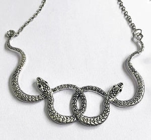 INTERTWINED SNAKES GOTHIC METAL 23" NECKLACE